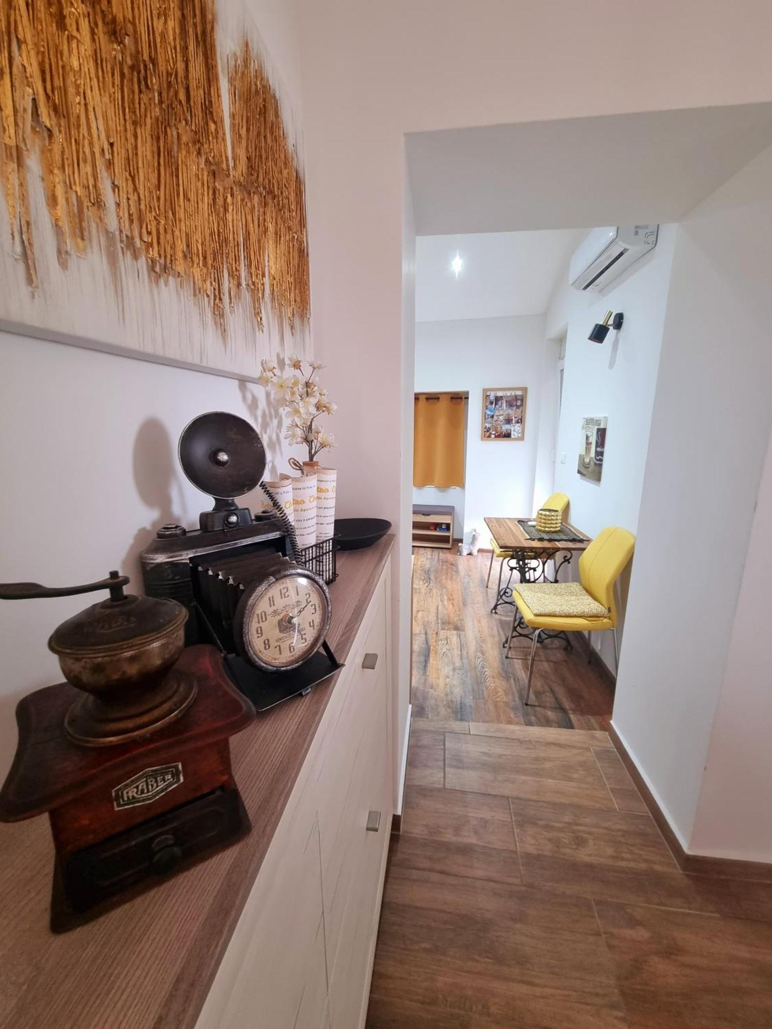 Retro Chic Studio PUY מראה חיצוני תמונה